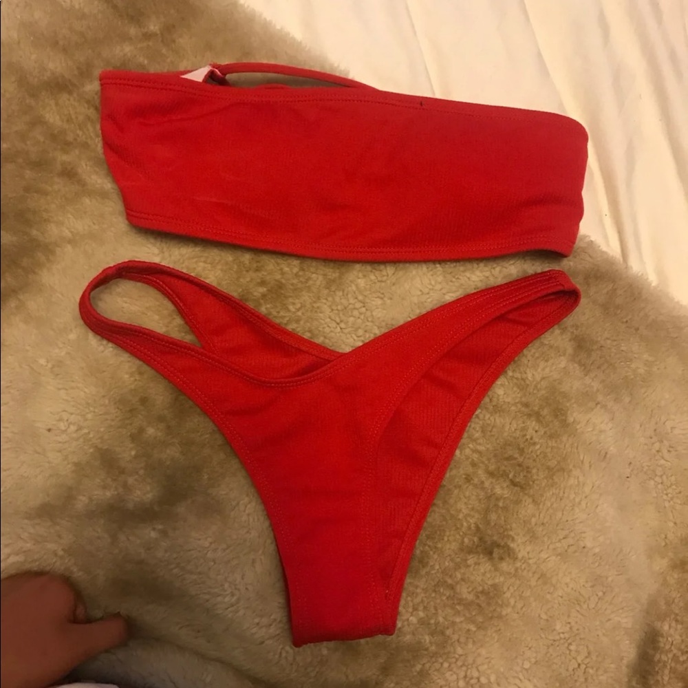 Strapless bikini